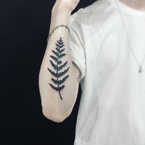 887leaftattoo.jpg
