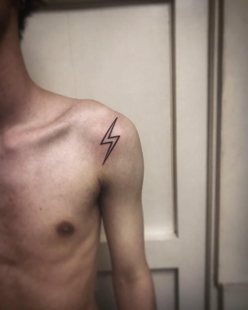 lightningbolttattoo.jpg