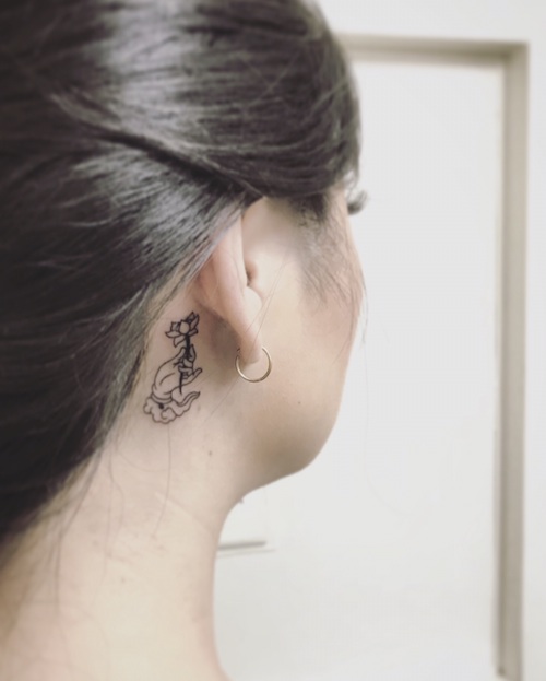 lotushandtattoo.jpg